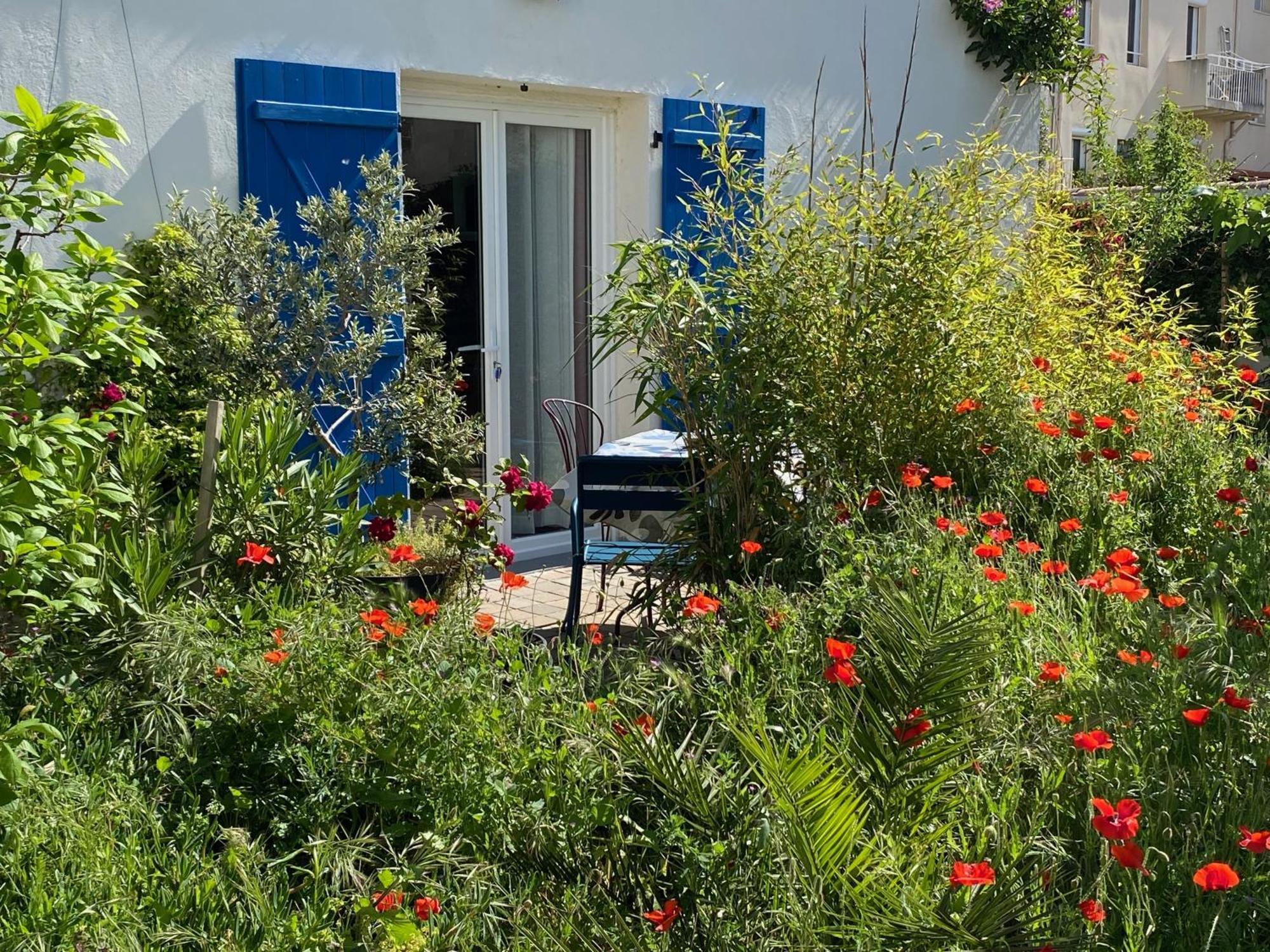 Maisonnette De Jardin Marseilles Exterior foto