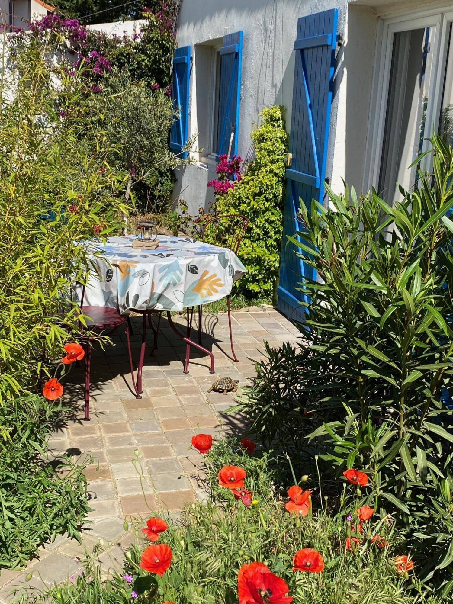 Maisonnette De Jardin Marseilles Exterior foto